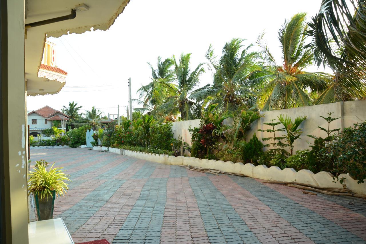 Gatewayinn Mannar Exterior foto
