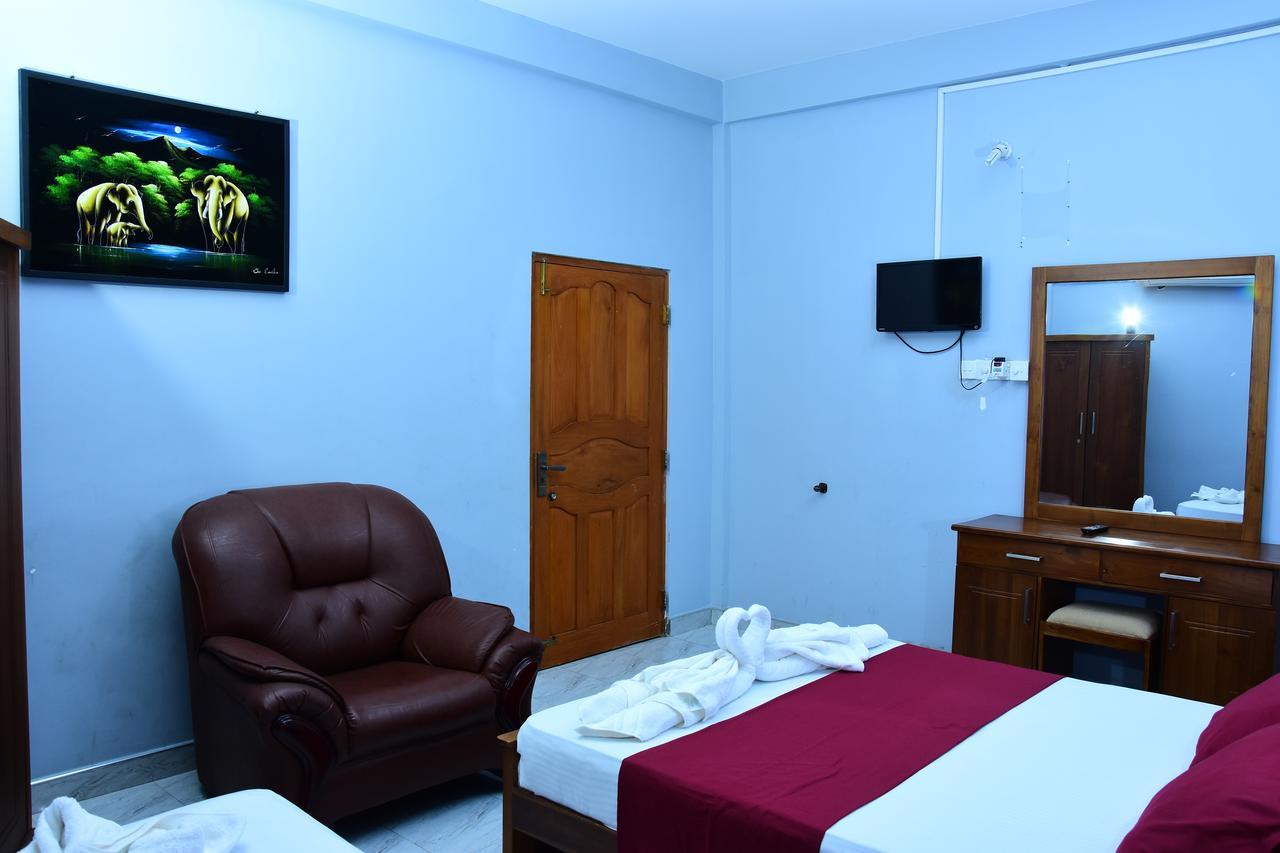 Gatewayinn Mannar Exterior foto